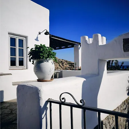 Vila Danai House & Studio Nausa