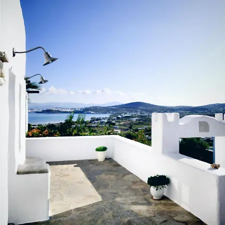 Danai House & Studio Vila *