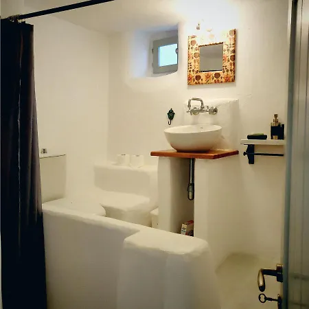 Danai House & Studio Vila